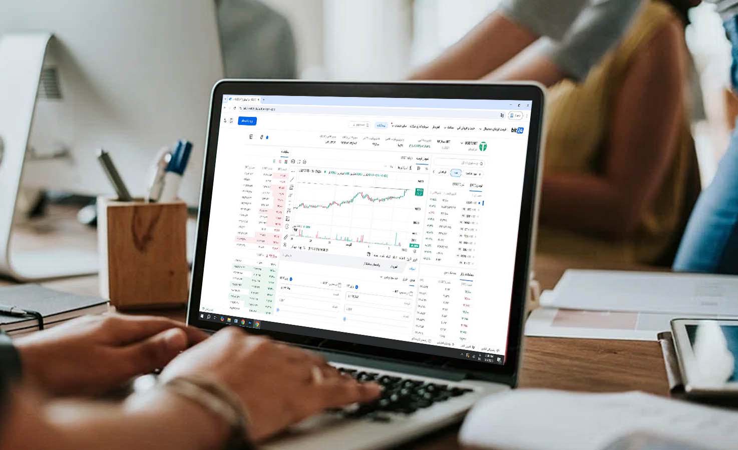 مقایسه کارمزد صرافیهای ایرانی: چرا بیت ۲۴ کمترین کارمزد را دارد؟