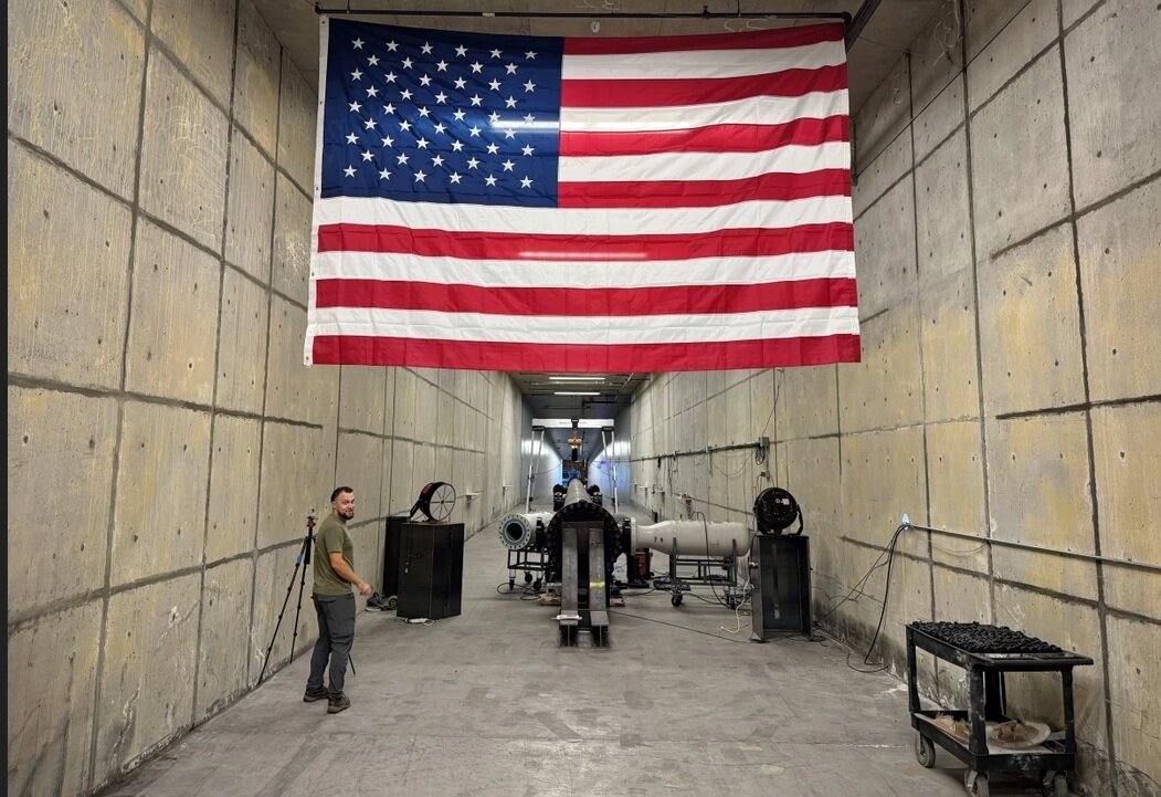 توپ ۱۰ کیلومتری که رؤیای ایلان ماسک را نابود میکند توپ ۱۰ کیلومتری که رؤیای ایلان ماسک را نابود میکند