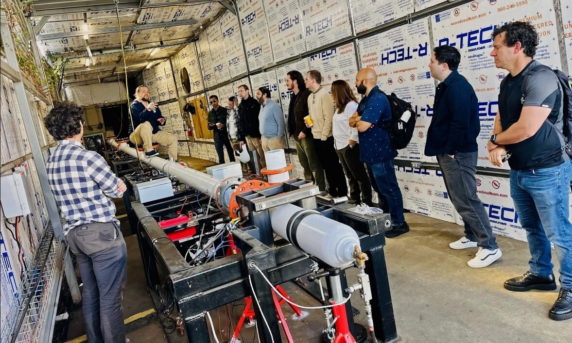 توپ ۱۰ کیلومتری که رؤیای ایلان ماسک را نابود میکند توپ ۱۰ کیلومتری که رؤیای ایلان ماسک را نابود میکند