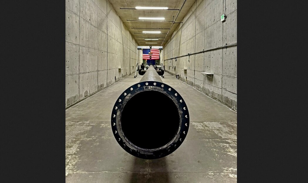 توپ ۱۰ کیلومتری که رؤیای ایلان ماسک را نابود میکند توپ ۱۰ کیلومتری که رؤیای ایلان ماسک را نابود میکند