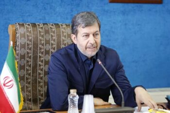 استاندار اصفهان: آب پایدار صنایع از دریا تأمین می‌شود، منابع زیرزمینی نفس می‌کشند