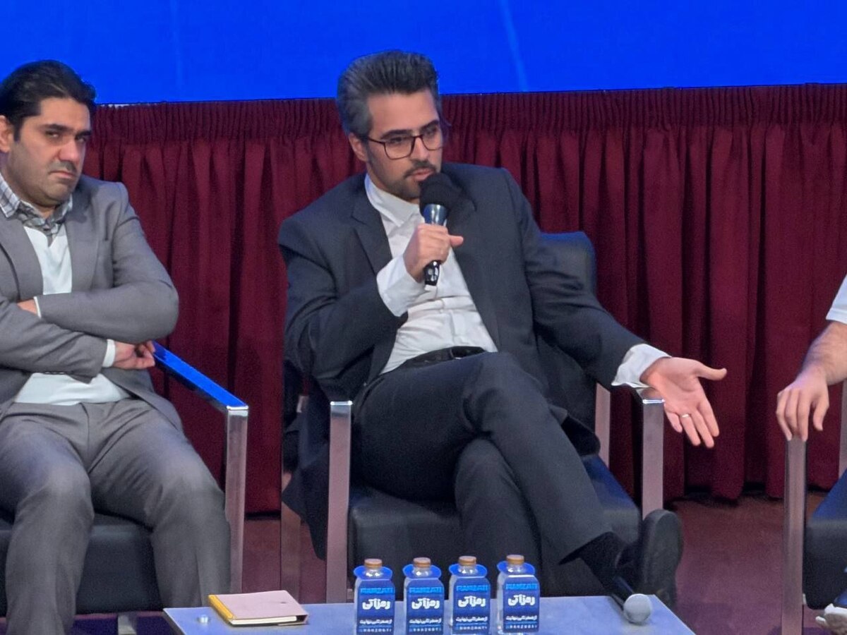 بورس مردم را خانه دار می‌کند / رمزدارایی را بومی سازی می‌کنیم