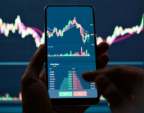 درآمد ترید در ایران چقدر است؟ بررسی واقعی سود معامله‌گری در بازارهای مالی