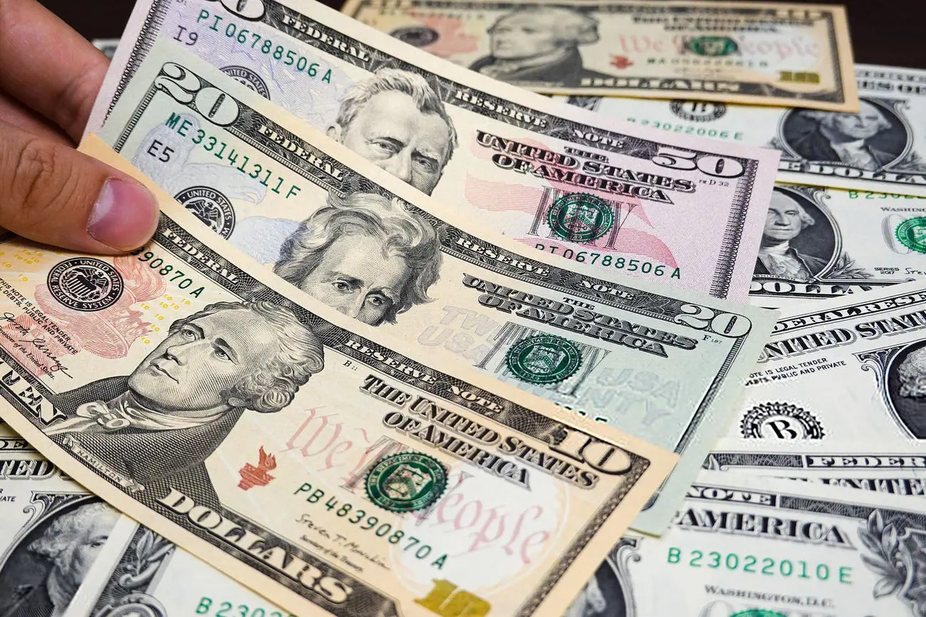 قیمت دلار امروز چهارشنبه 19آذر/ کاهش قیمت + جدول کامل قیمت دلار امروز چهارشنبه ۱۹آذر/ کاهش قیمت + جدول کامل