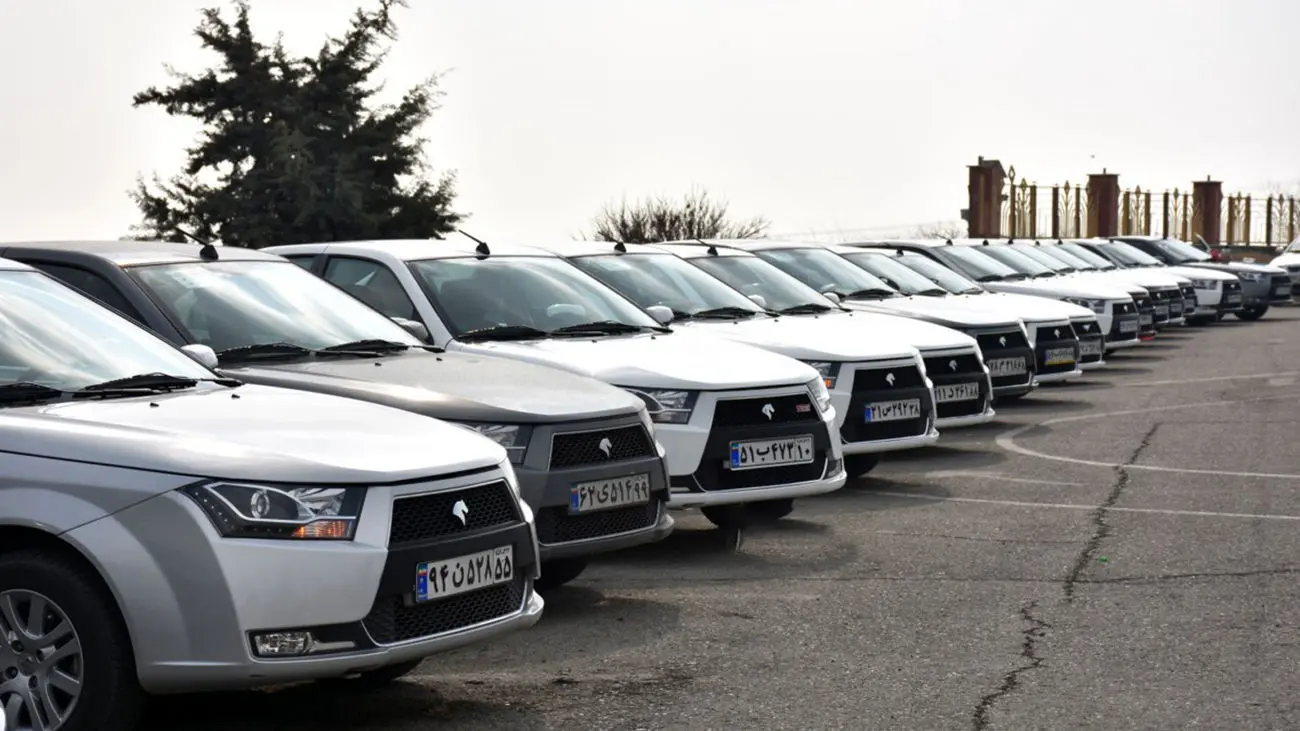 قیمت روز محصولات ایران خودرو و سایپا/ قیمت دنا پلاس، پژو ۲۰۷ و شاهین پلاس امروز دوشنبه ۲۴ آذر ۱۴۰۴ چقدر شد؟