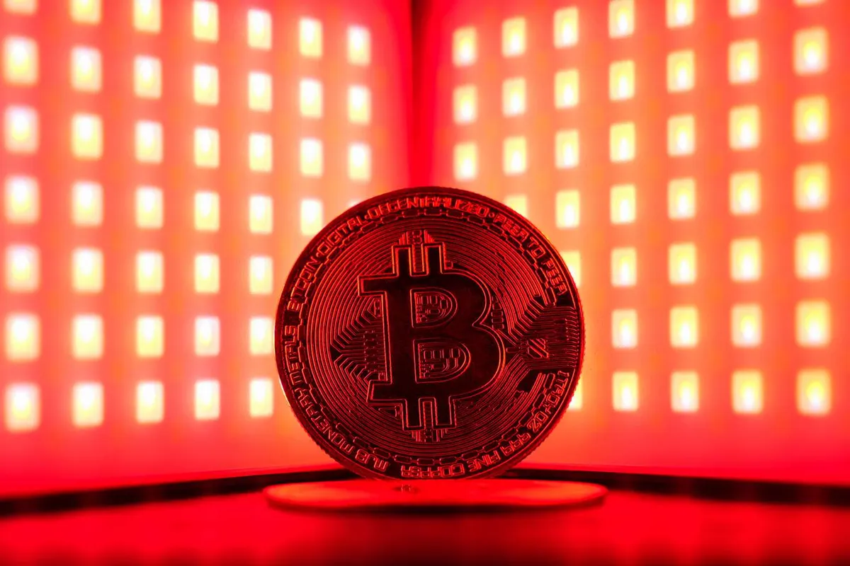 نشانههای منفی در ساختار قیمت بیت کوین و فشار بازار مشتقات نشانههای منفی در ساختار قیمت بیت کوین و فشار بازار مشتقات